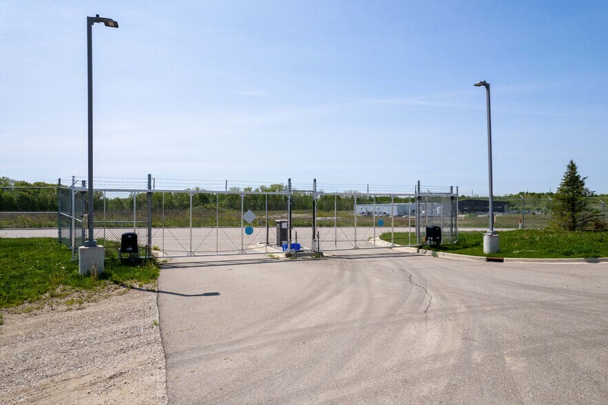 More Photos Of 10310 Harvest Park, Dimondale Warehouse For Lease