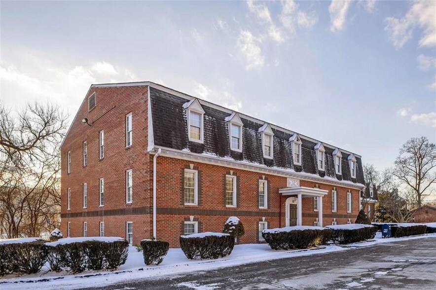 Primary Photo Of 1108 Ohio River Blvd, Sewickley Office For Sale