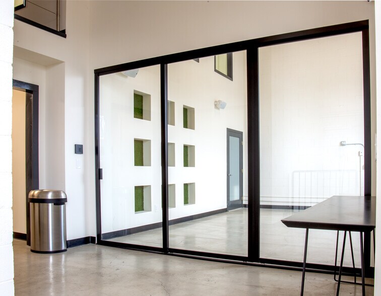 More Photos Of 2229 Barry Ave, Los Angeles Office For Lease