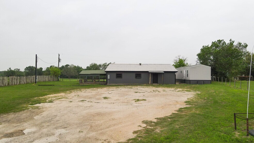 More Photos Of 7689 FM 2000, Caldwell Light Distribution For Lease