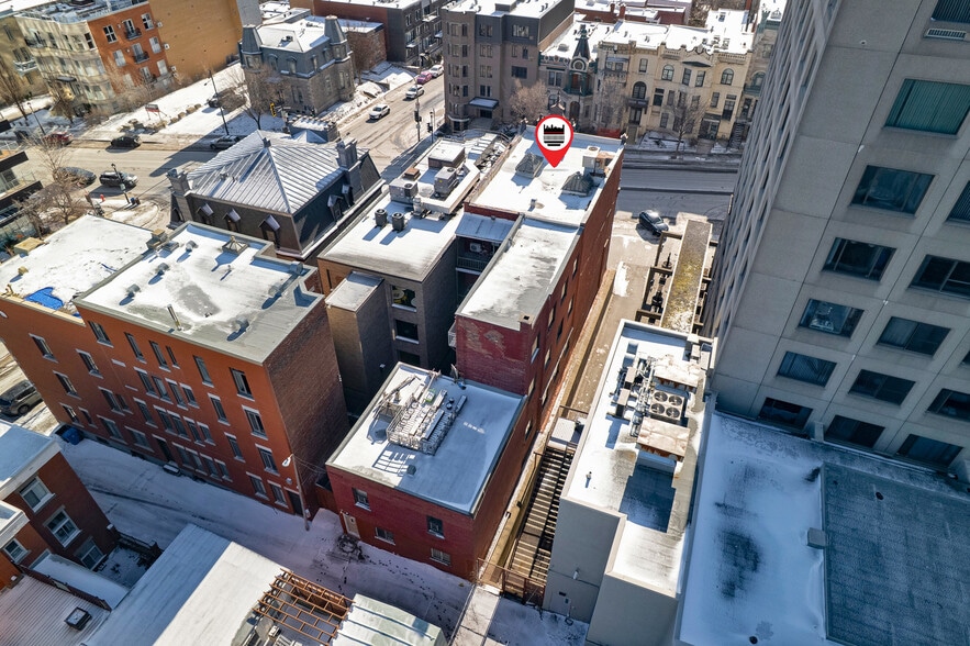 More Photos Of 525 Rue Sherbrooke E, Montréal Office For Sale
