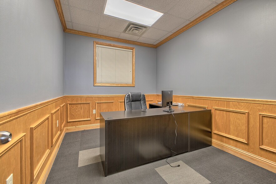 More Photos Of 911 Ligonier St, Latrobe Medical For Sale