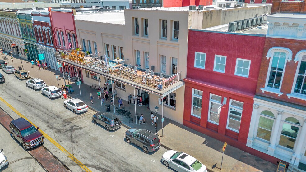 More Photos Of 2119 Strand St, Galveston Freestanding For Sale