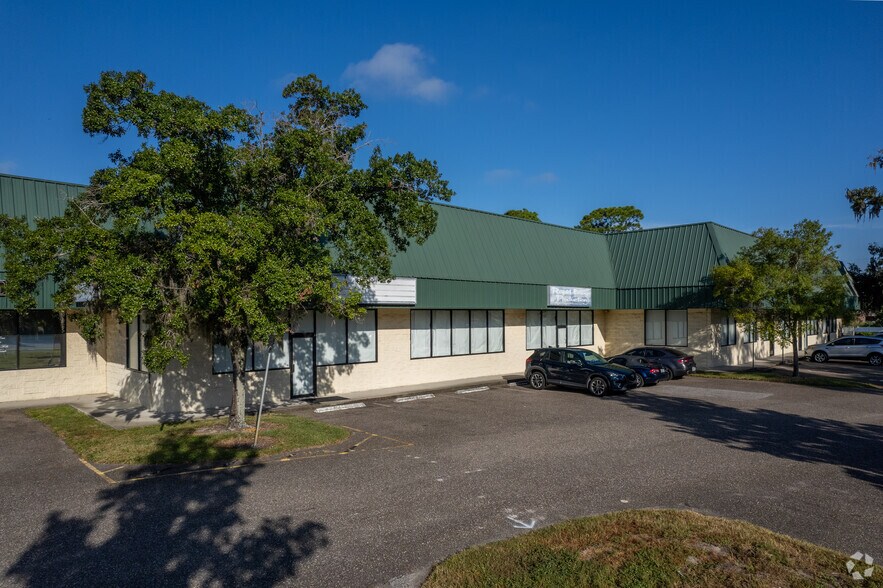 More Photos Of 1844 Longwood Lake Mary Rd, Longwood Showroom For Sale