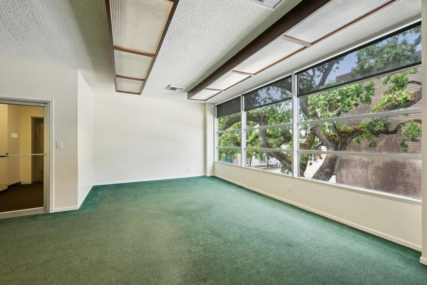 More Photos Of 801 4th St, Santa Rosa Office For Sale