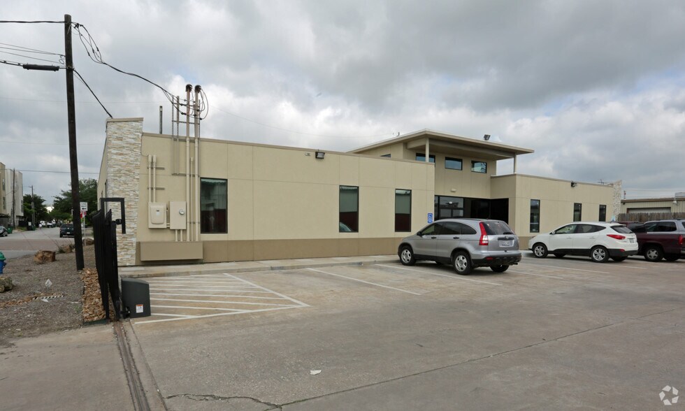 More Photos Of 1812 Durham Dr, Houston Office For Sale