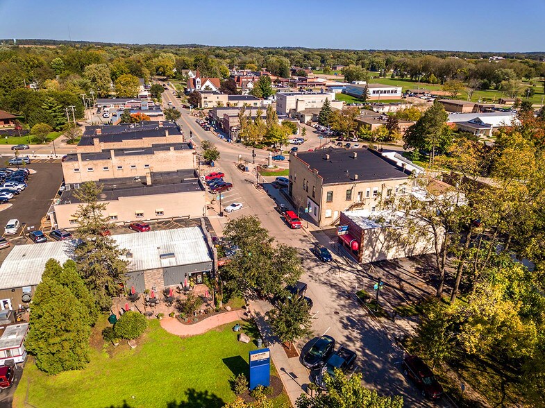 More Photos Of 134 S Main St, Oregon Restaurant For Sale