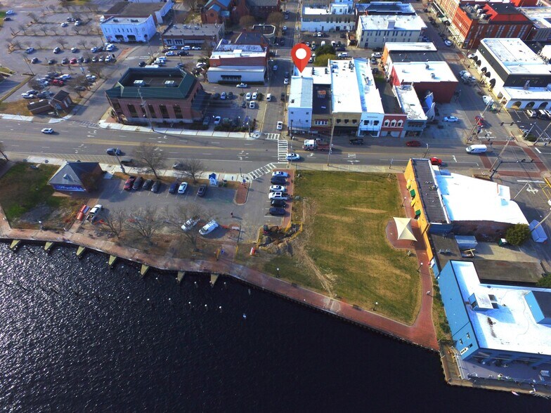 More Photos Of 610 E Fearing St, Elizabeth City General Retail For Lease