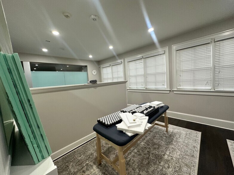 More Photos Of 5920 Odell St, Cumming Office For Sale