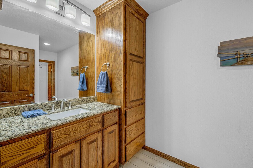 More Photos Of 13863 FM 2154 Rd, College Station Showroom For Sale