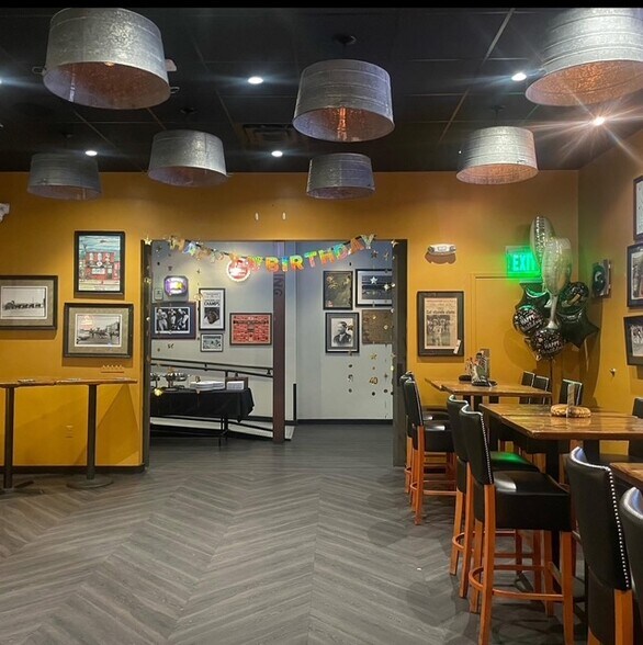 More Photos Of 2 W Pennsylvania Ave, Towson Restaurant For Lease