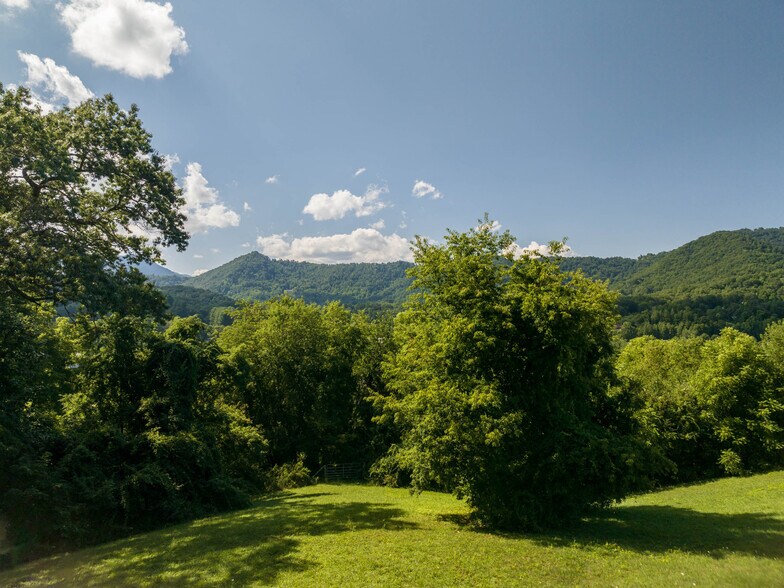 More Photos Of 00 Jule Noland Dr, Waynesville Land For Sale