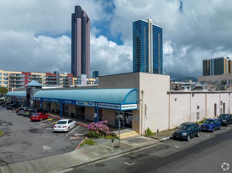 More Photos Of 670 Auahi St, Honolulu General Retail For Lease