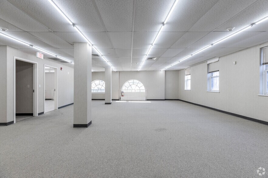 More Photos Of 201 N Wood Ave, Linden General Retail For Sale