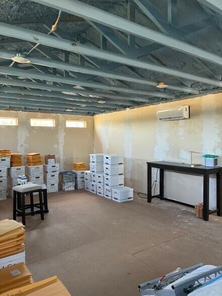 More Photos Of 19059 State Highway 274, Kemp Warehouse For Sale