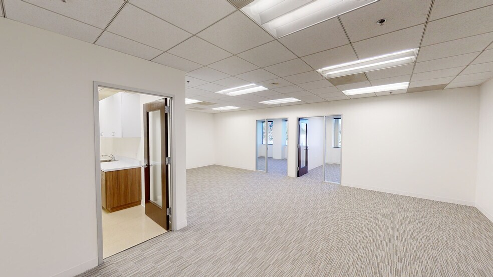 More Photos Of 11999 San Vicente Blvd, Los Angeles Office For Lease