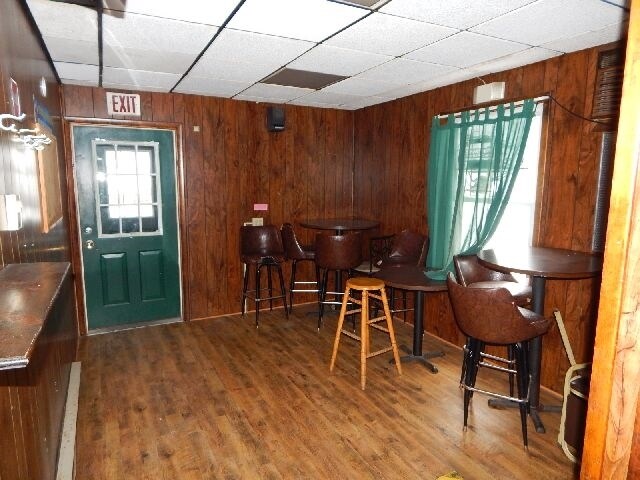 More Photos Of 448 W 1st St, Oswego Storefront Retail Residential For Lease