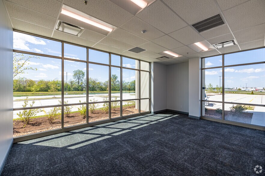 More Photos Of 5710 Inner Park Dr, Edwardsville Distribution For Lease