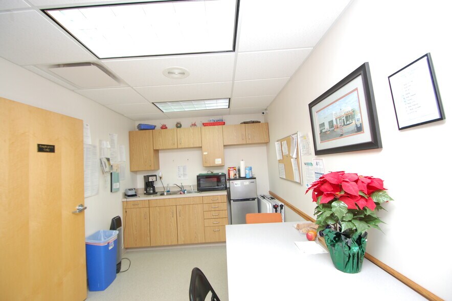 More Photos Of 105 W Houghton Ave, West Branch Medical For Sale
