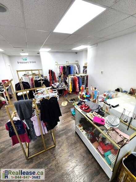 More Photos Of 155-165 Main St W, Shelburne Apartments For Lease