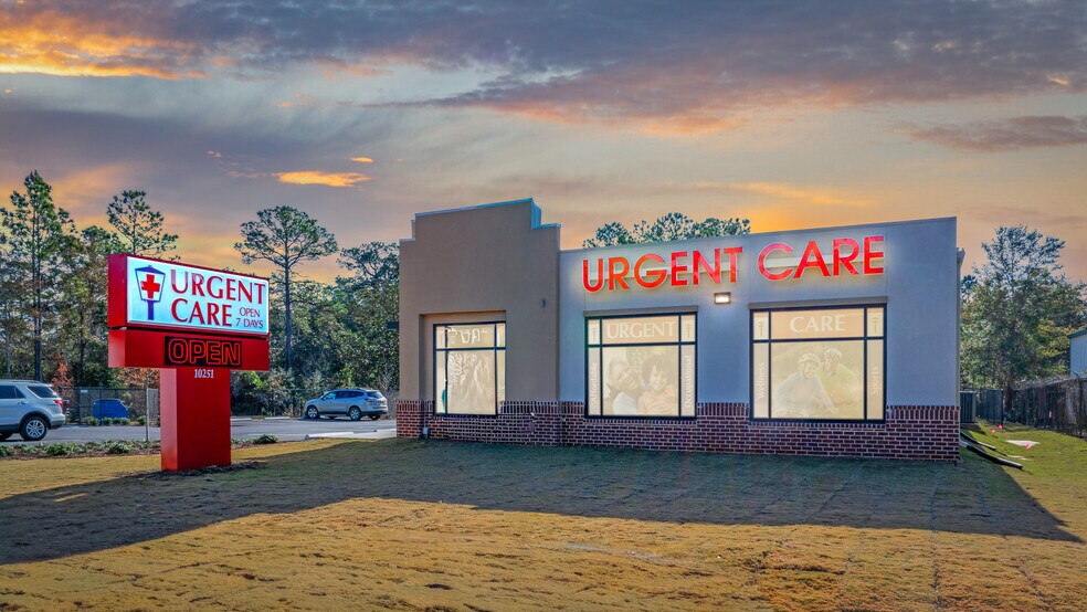 Primary Photo Of 10251 Sorrento Rd, Pensacola Medical For Sale