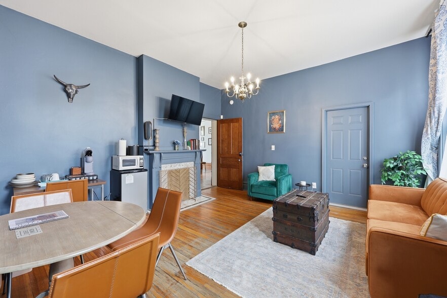 More Photos Of 83 Wilson Ave, Columbus Hospitality For Sale