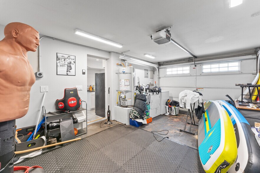 More Photos Of 126 E Balboa Blvd, Newport Beach Multifamily For Sale