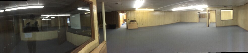 More Photos Of 216 W Chicago St, Jonesville Office For Sale
