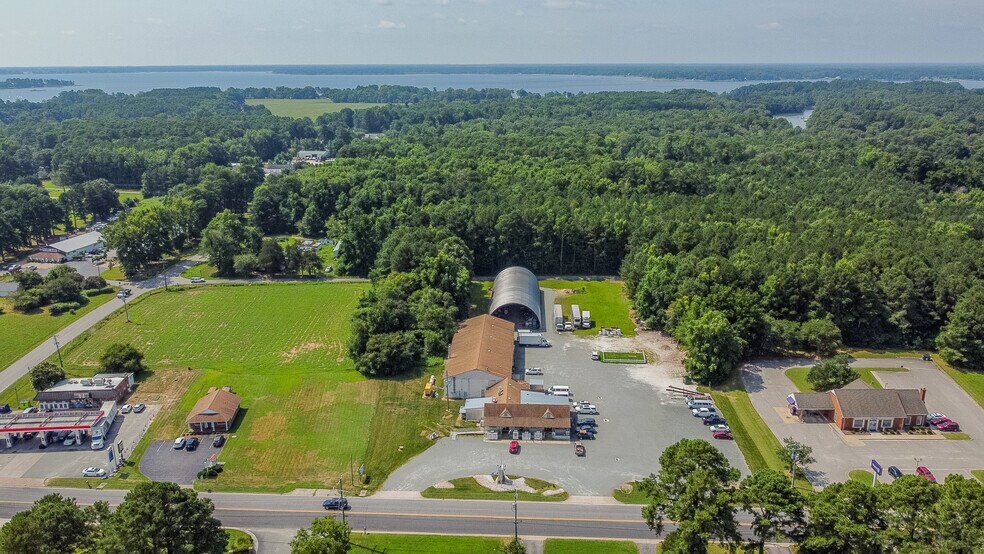 More Photos Of 16552 General Puller Hwy, Deltaville Specialty For Sale