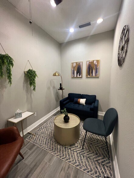 More Photos Of 5228 Village Creek Dr, Plano Office For Sale