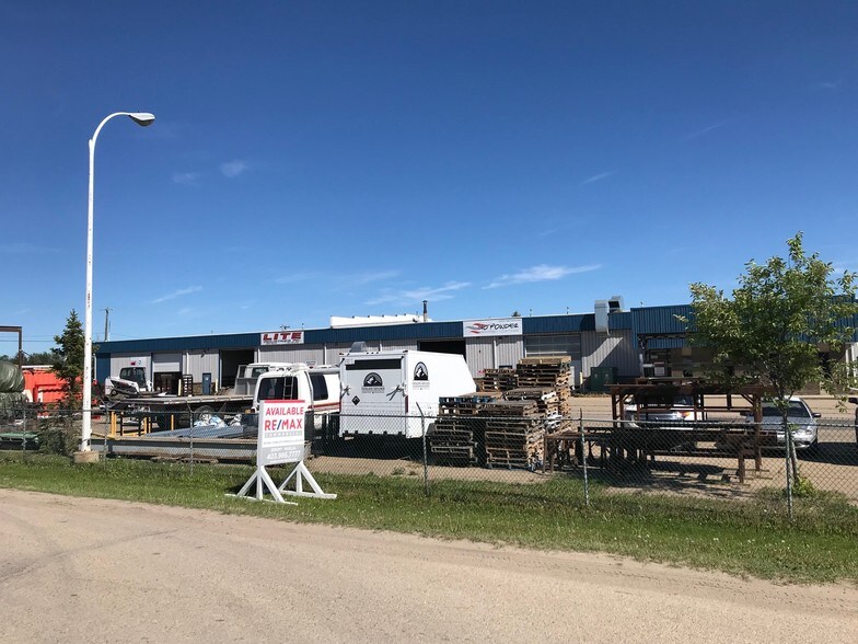 More Photos Of 8319 Chiles Industrial Av, Red Deer Warehouse For Sale