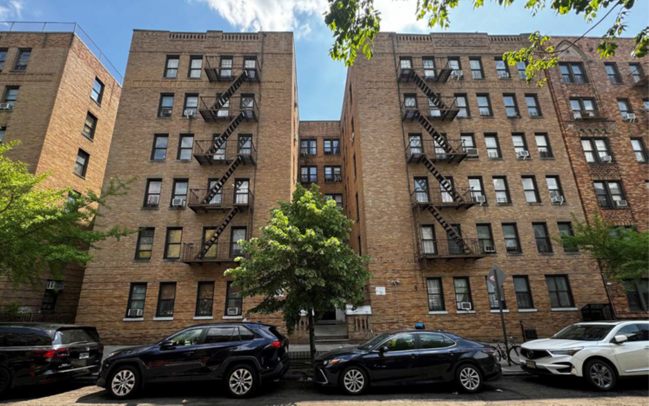 Primary Photo Of 125-131 Seaman Ave, New York Apartments For Sale