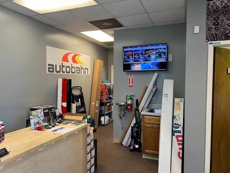 More Photos Of 7895 Stage Hills Blvd, Bartlett Flex For Lease