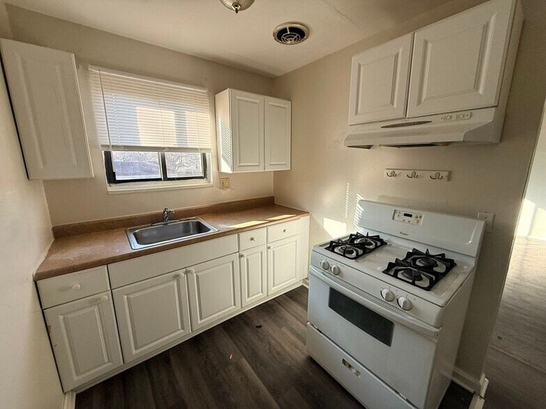 More Photos Of 2535-2537 Lysle Rd, Cincinnati Apartments For Sale
