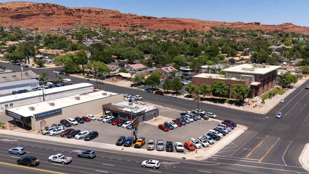 More Photos Of 222 N Bluff St, St George General Retail For Sale
