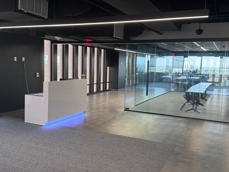 More Photos Of 6900 E Camelback Rd, Scottsdale Office For Lease