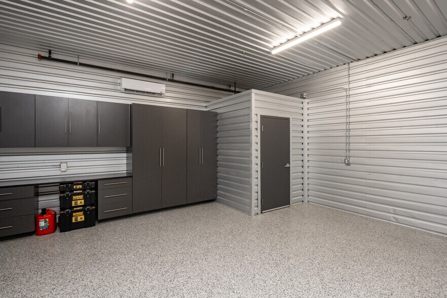 More Photos Of 3204 Sweetwater Ave, Lake Havasu City Self Storage For Sale