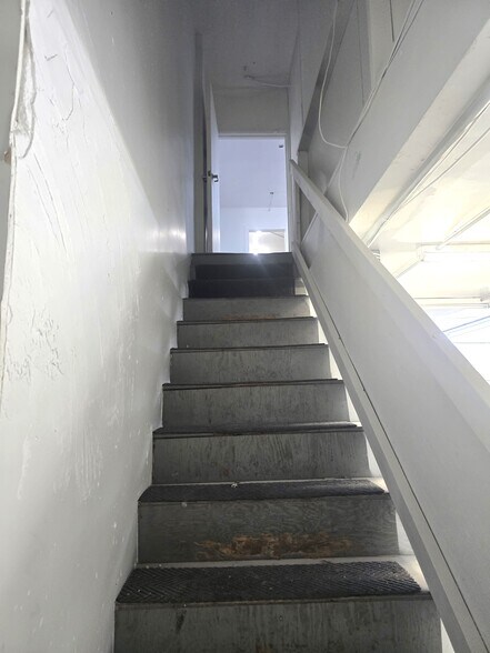 More Photos Of 224 E 2nd St, Calexico Storefront For Lease