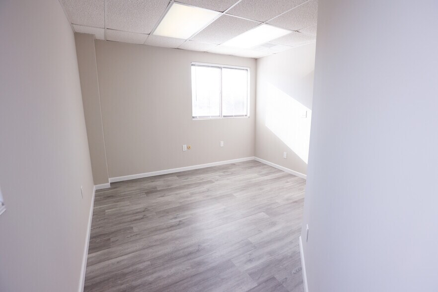 More Photos Of 180 White Rd, Little Silver Medical For Lease