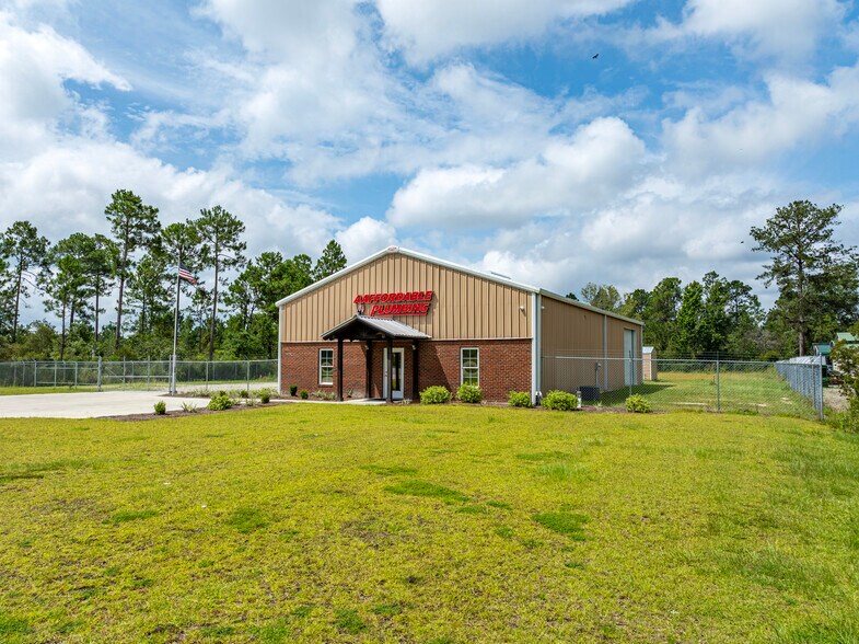 More Photos Of 19358 Valdosta Hwy, Valdosta Light Distribution For Lease