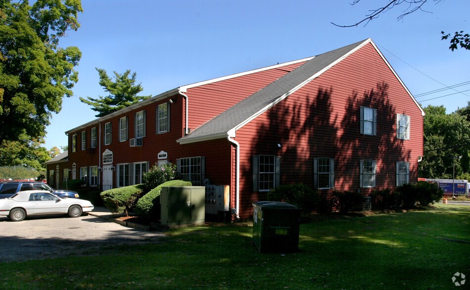 More Photos Of 56 Danbury Rd, New Milford Medical For Sale