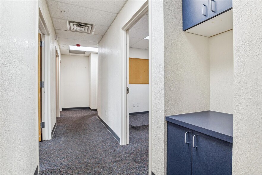 More Photos Of 5105 S Santa Fe Dr, Littleton Medical For Sale