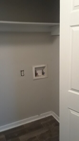 More Photos Of 323 S King Ave, Pine Mountain Apartments For Sale