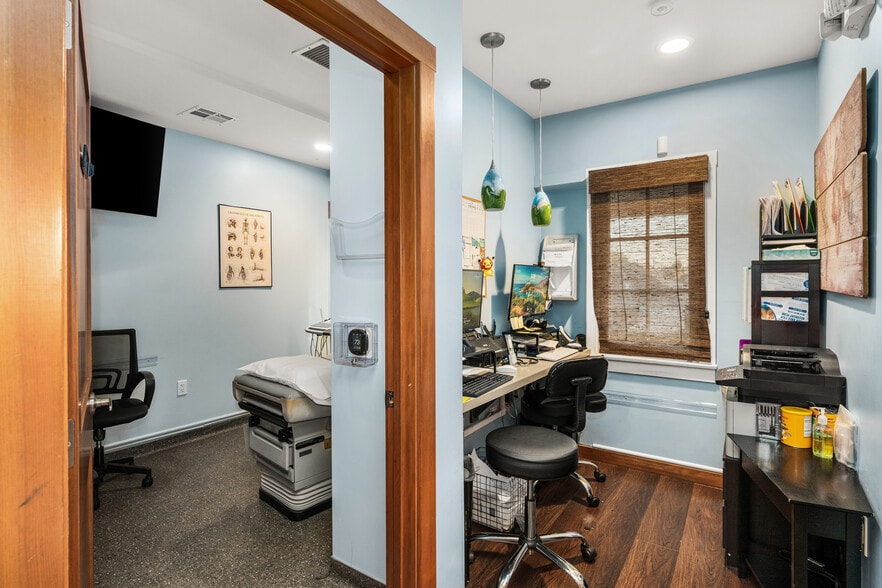 More Photos Of 615 E Chapman Ave, Orange Medical For Sale