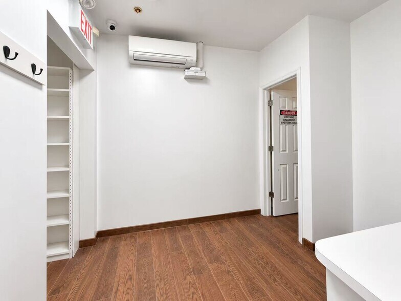 More Photos Of 93-05 37th Ave, Jackson Heights Apartments For Lease