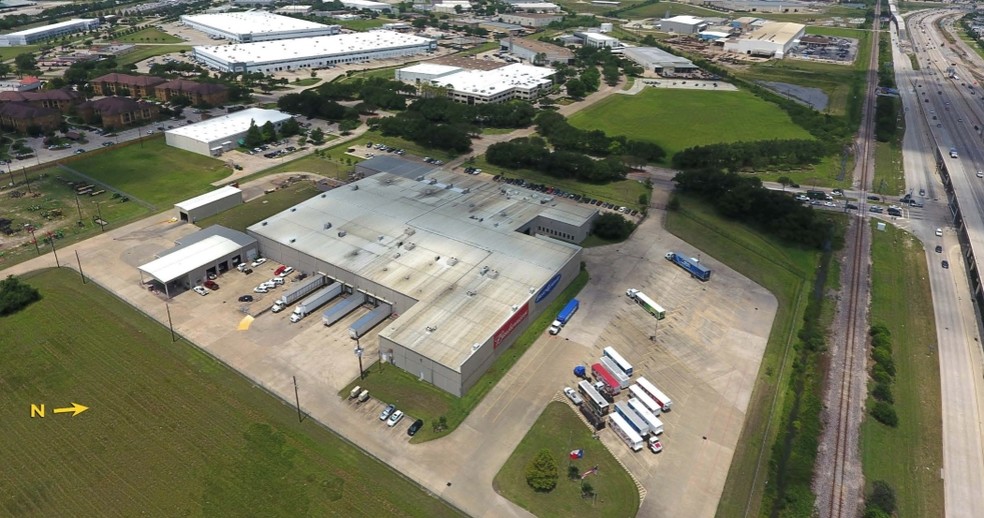 Primary Photo Of 8660 N Eldridge Pky, Houston Distribution For Lease