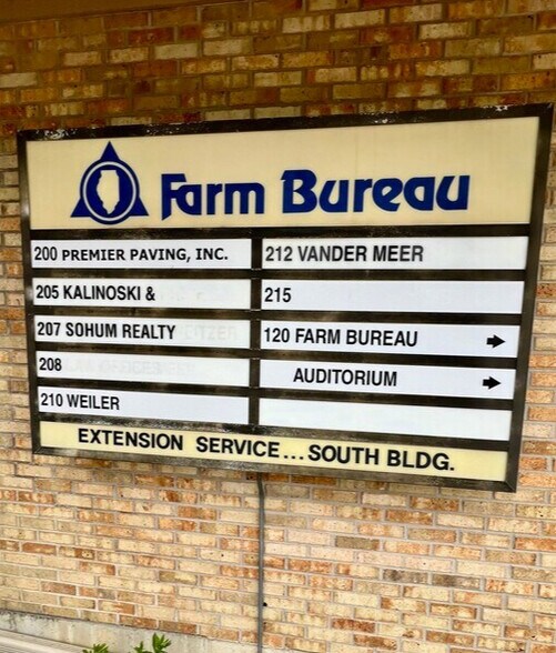 More Photos Of 70 Us Highway 45, Grayslake Office For Lease