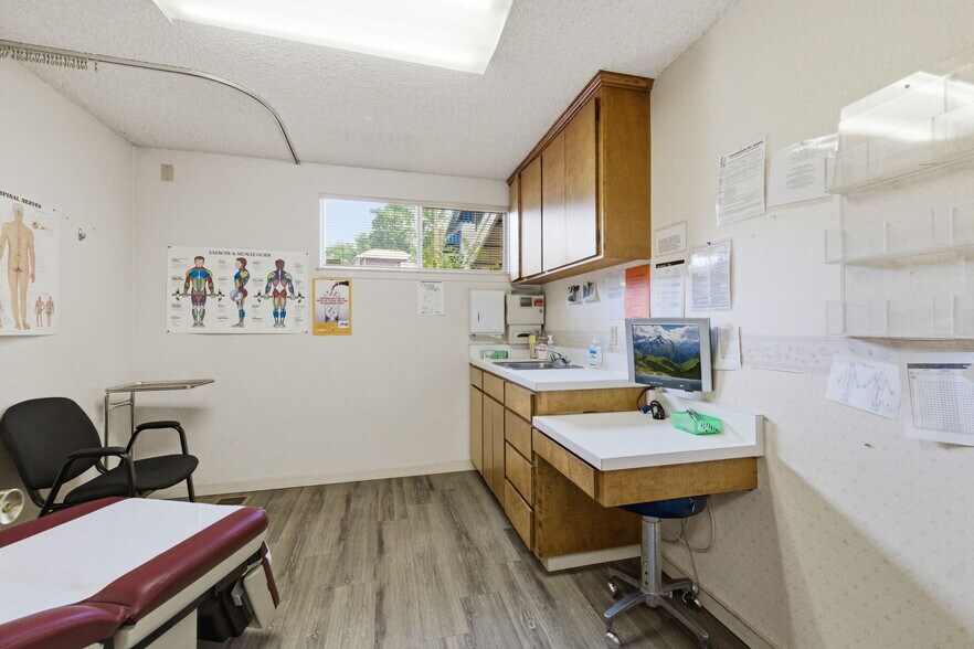 More Photos Of 137 S Shepherd St, Sonora Flex For Sale