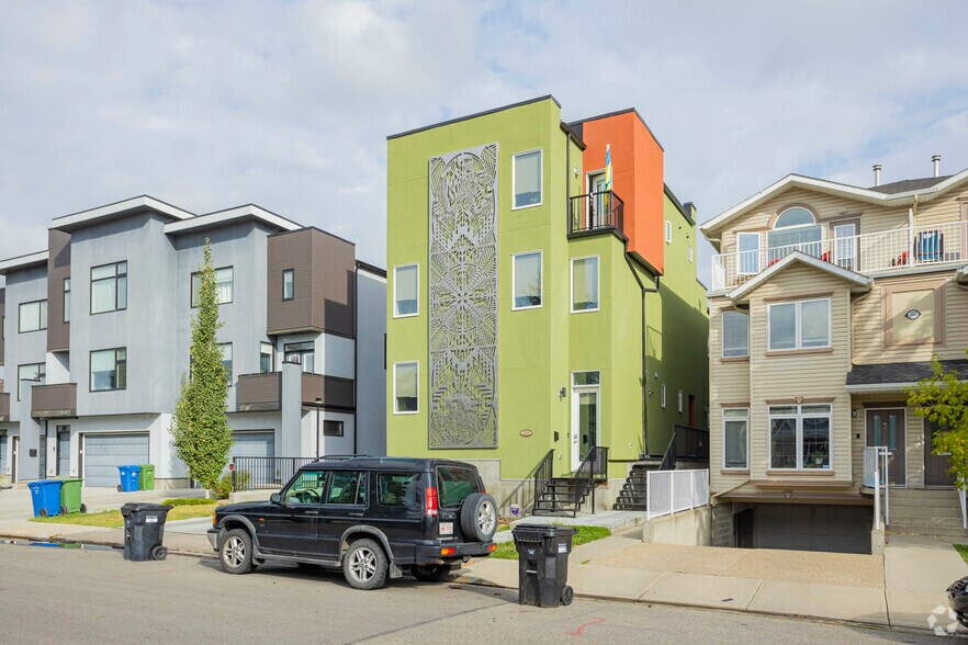 More Photos Of 2226 Westmount Rd NW, Calgary Apartments For Sale