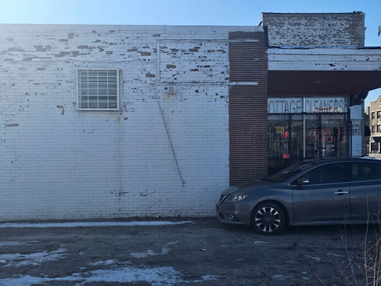 More Photos Of 8115 S Cottage Grove Ave, Chicago Flex For Sale